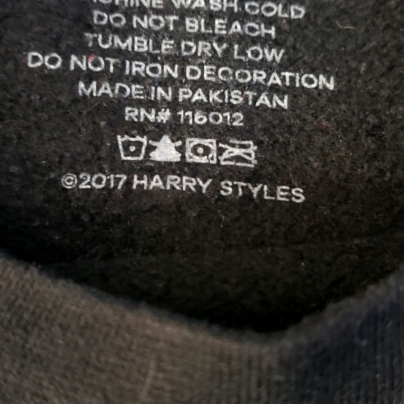 Harry Stiles Sweatshirt 2017 Tour - Picture 2 of 8